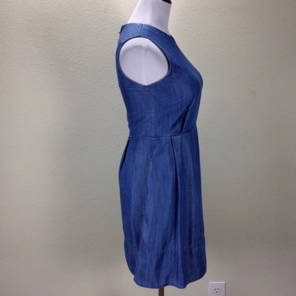 Gap Chambray Sleeveless V-Neck A-Line Denim Dress - Picture 12 of 15